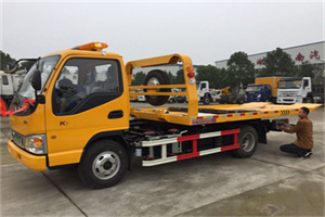 佛坪哪里有拖车服务